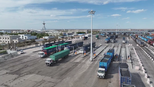 China Southeast Asia Road Transport Delivery To Door factory